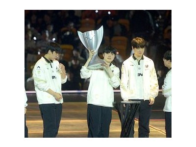 캐니언 리그 더블 달성에 야전사령관 역할 완벽 수행